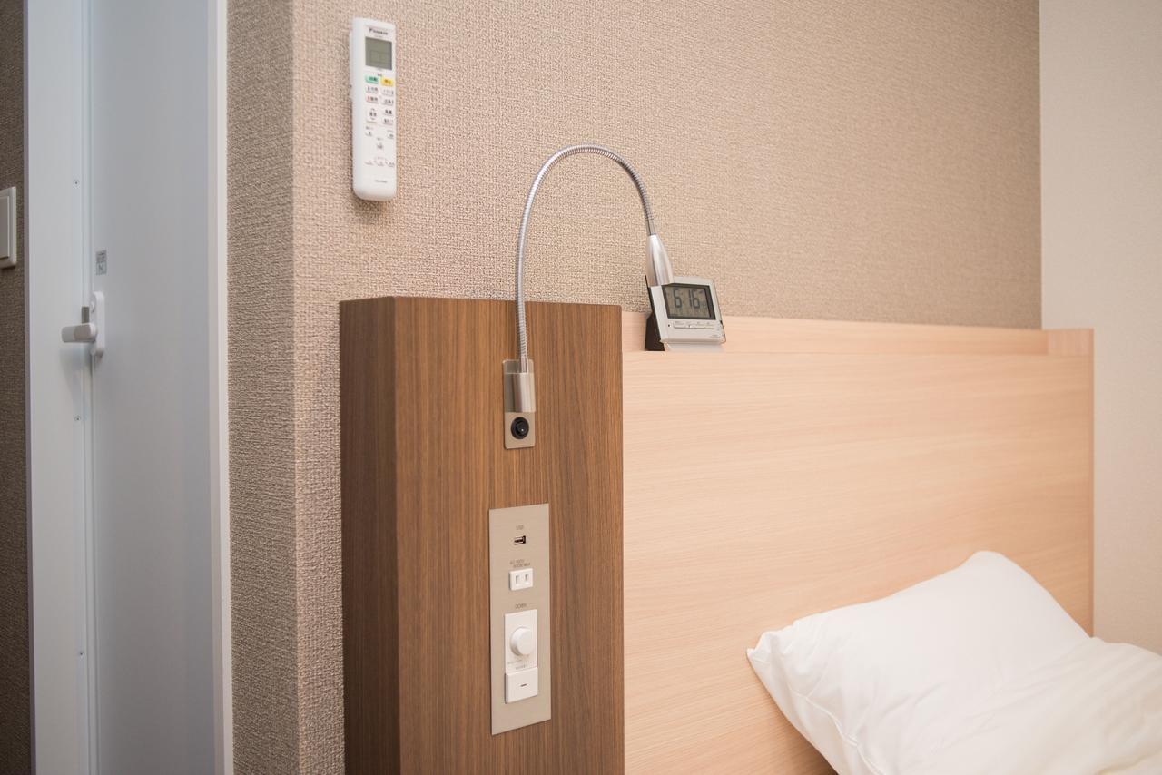 Toyotomi Inn 難波高津 Osaka Exteriör bild
