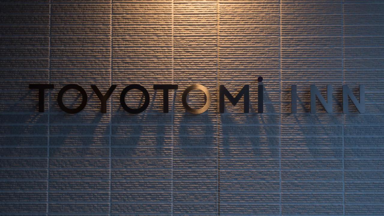 Toyotomi Inn 難波高津 Osaka Exteriör bild