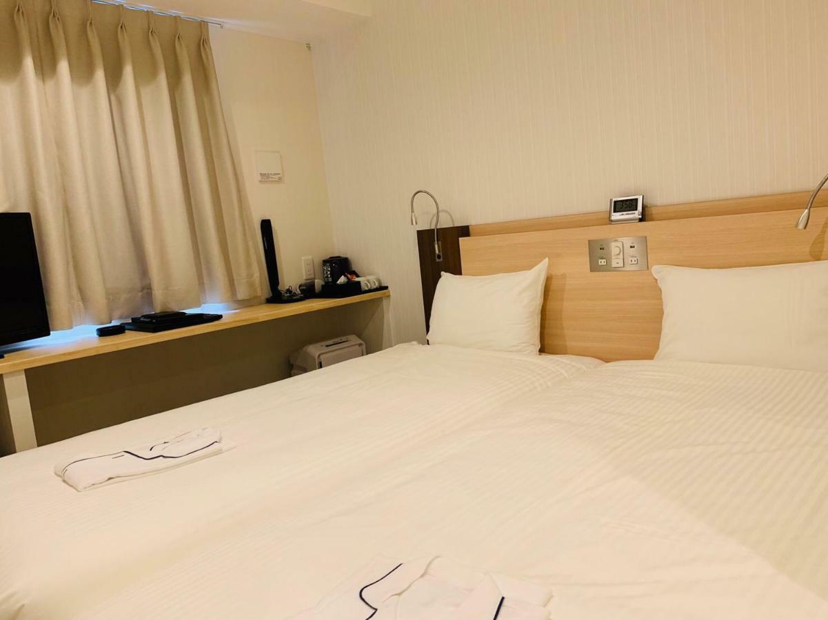 Toyotomi Inn 難波高津 Osaka Exteriör bild