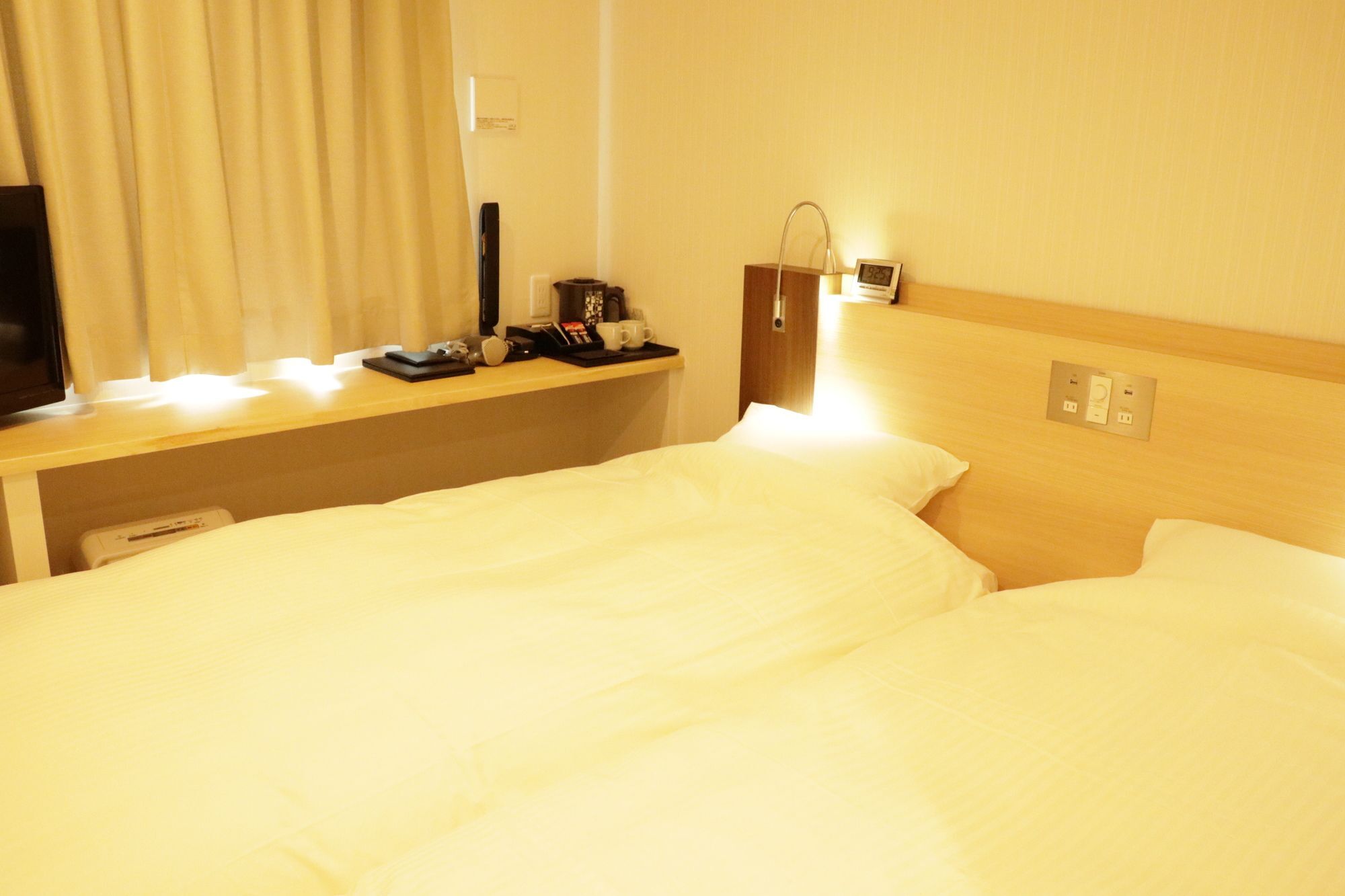 Toyotomi Inn 難波高津 Osaka Exteriör bild