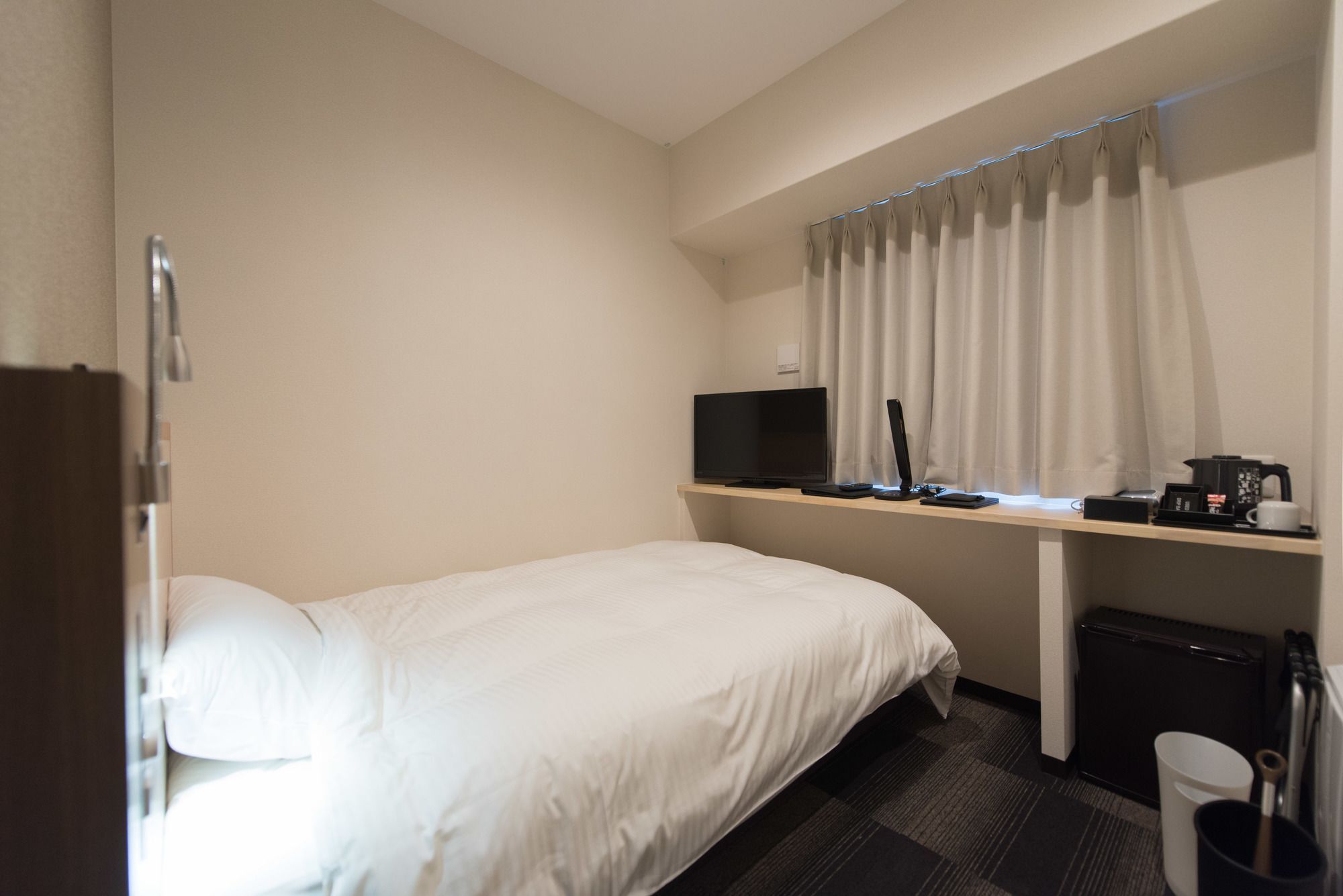 Toyotomi Inn 難波高津 Osaka Exteriör bild